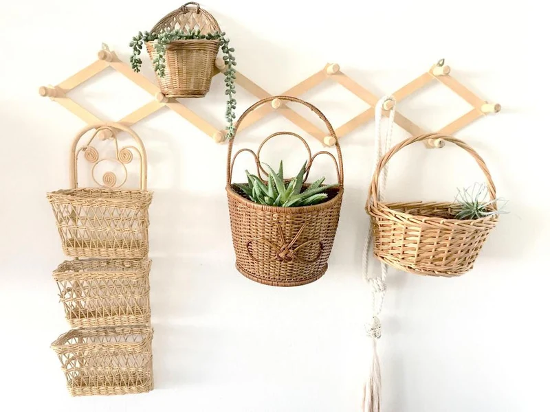 Erweiterbarer Accordian Peg Kleiderständer aus Holz
