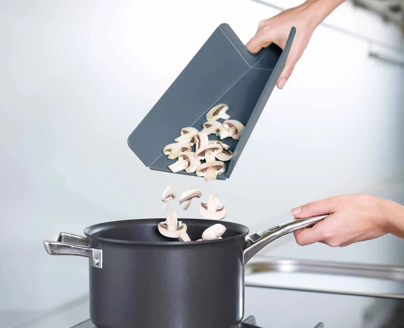 Chop2Pot™ Plus - 2-teiliges Schneidebrett-Set