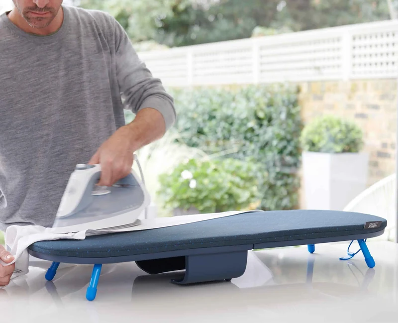 Pocket Plus 90cm Klappbares Tisch-Bügelbrett mit hochwertigem Bezug