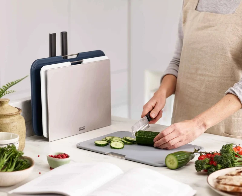 Nest™ Boards Plus 6-teiliges Messer- und Schneidbrett-Set