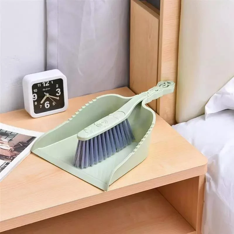 Dust Pan with Brush