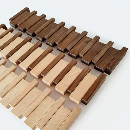 Porte-Manteau Mural en Bois - Design Style Piano | Élégance Moderne