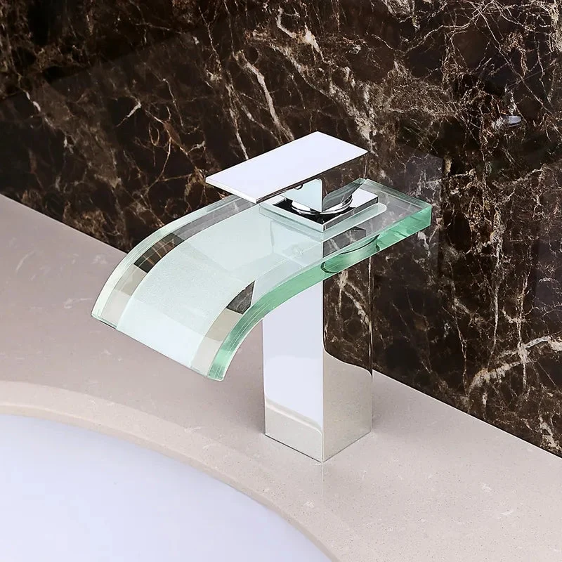 Robinet Cascade Luxe - StreamFlow - Salle de Bain