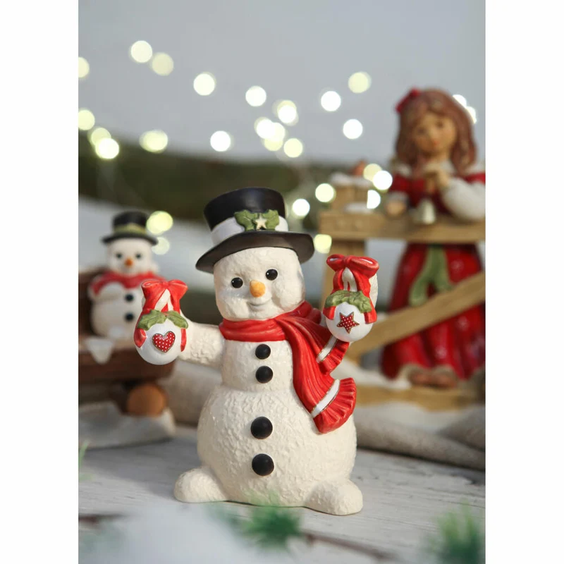 Goebel Figur Weihnachtlich geschmückt, Schneemann, Steingut, Bunt, 12 cm, 66704581