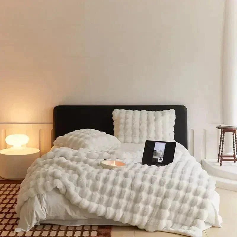 Couverture Douillette Fausse Fourrure - Luxe & Chaleur