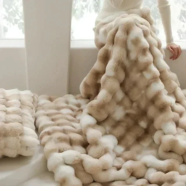Couverture Douillette Fausse Fourrure - Luxe & Chaleur