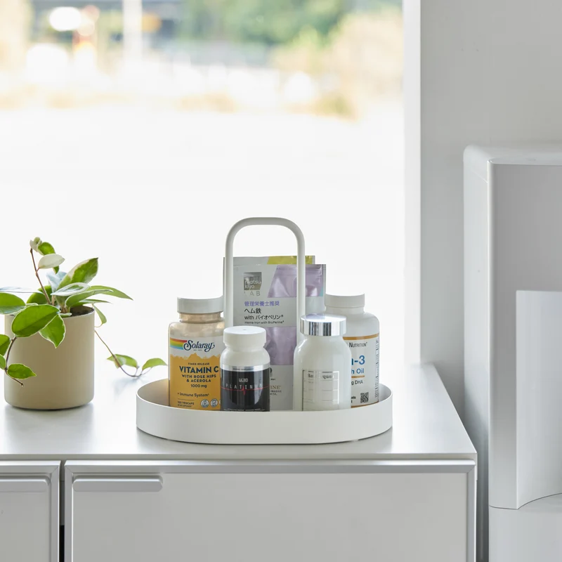 Tray with Handle