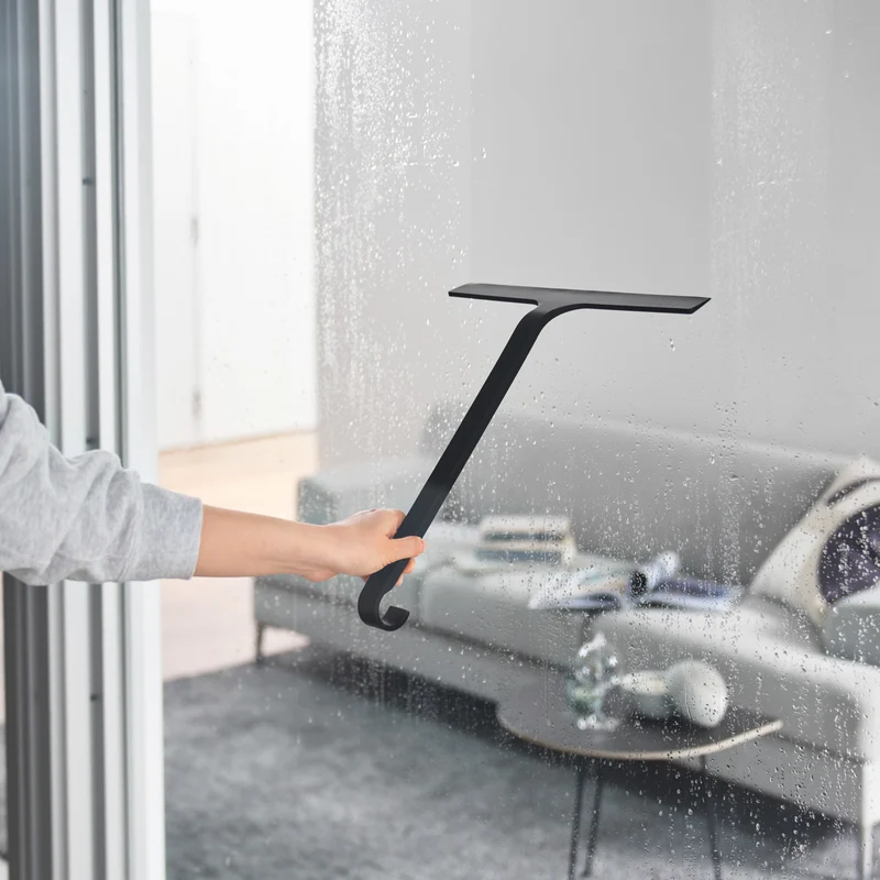 Wiper with Hook