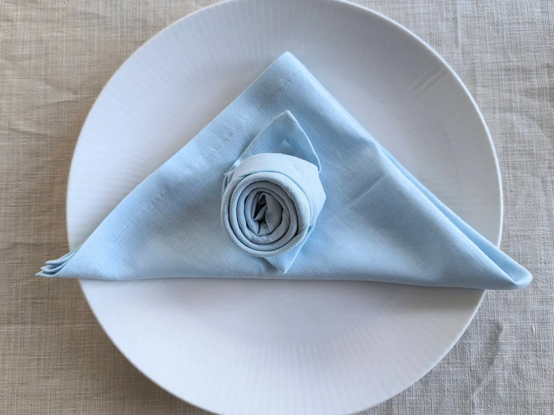 Leinen Stoffserviette mit breiten Rändern