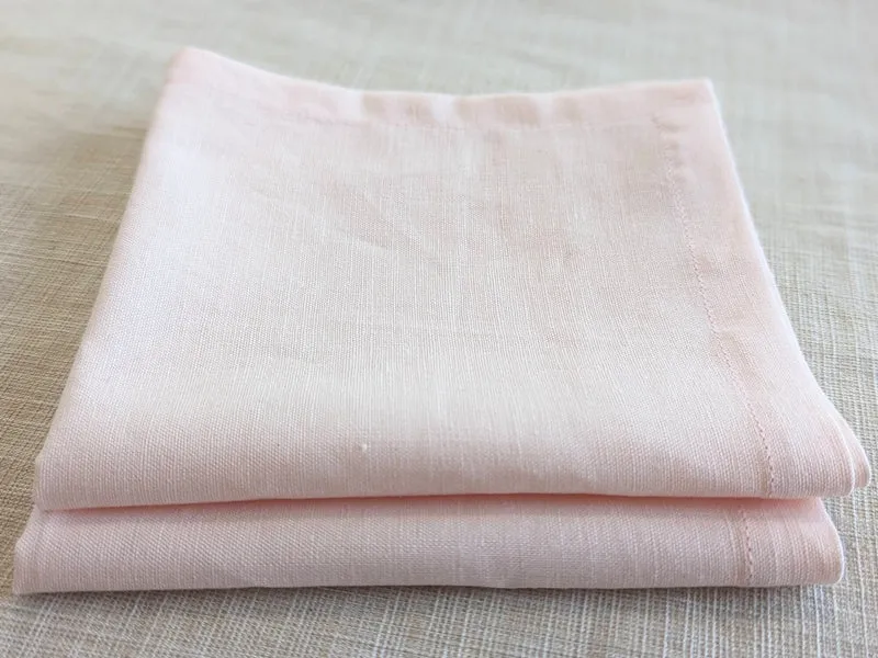 Leinen Stoffserviette mit breiten Rändern