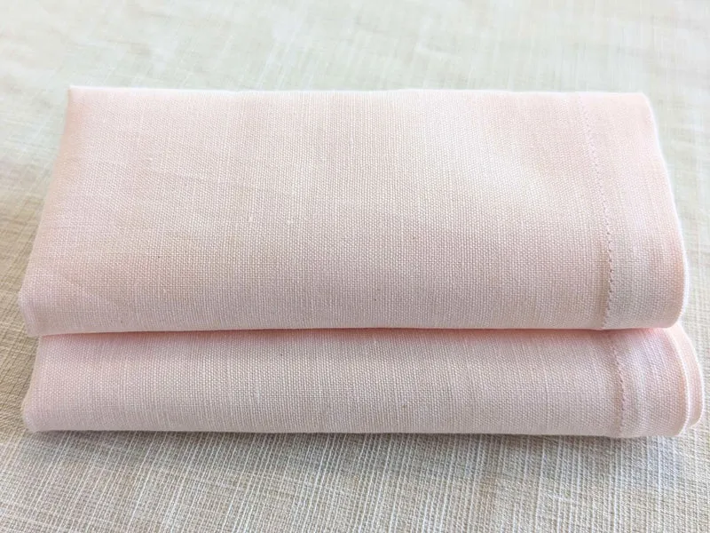 Leinen Stoffserviette mit breiten Rändern