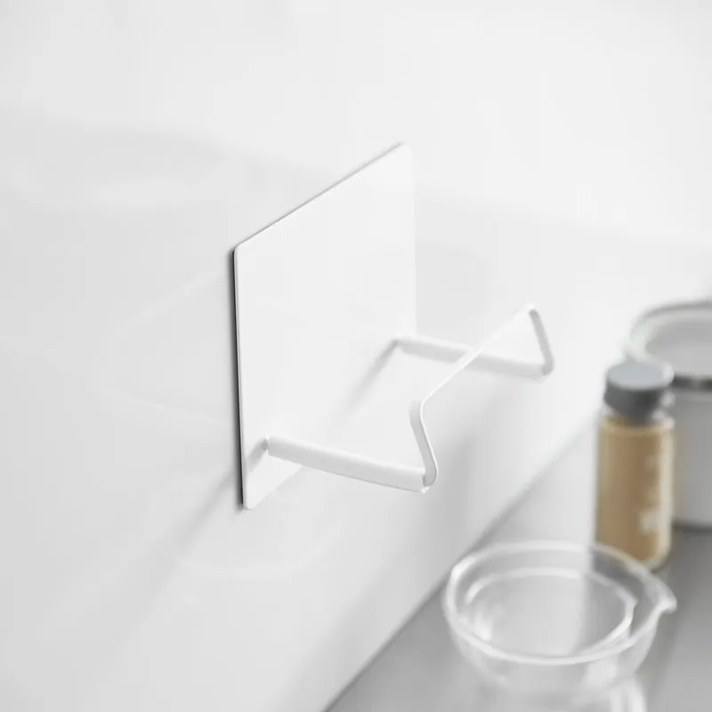 Magnetic Multi-Use Holder