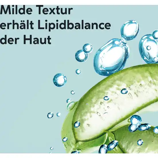 ISANA Clean + Care milder Reinigungsschaum - jeder Hauttyp, feuchtigkeitsspendend, Aloe Vera & Gurken-Extrakt - 150 ml