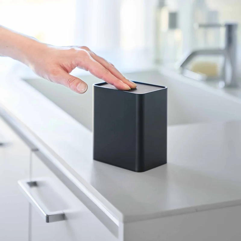 Push-Lid Storage Case