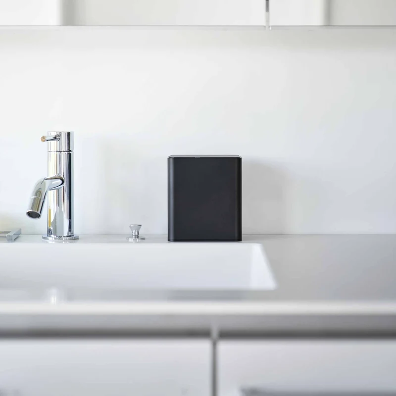 Push-Lid Storage Case
