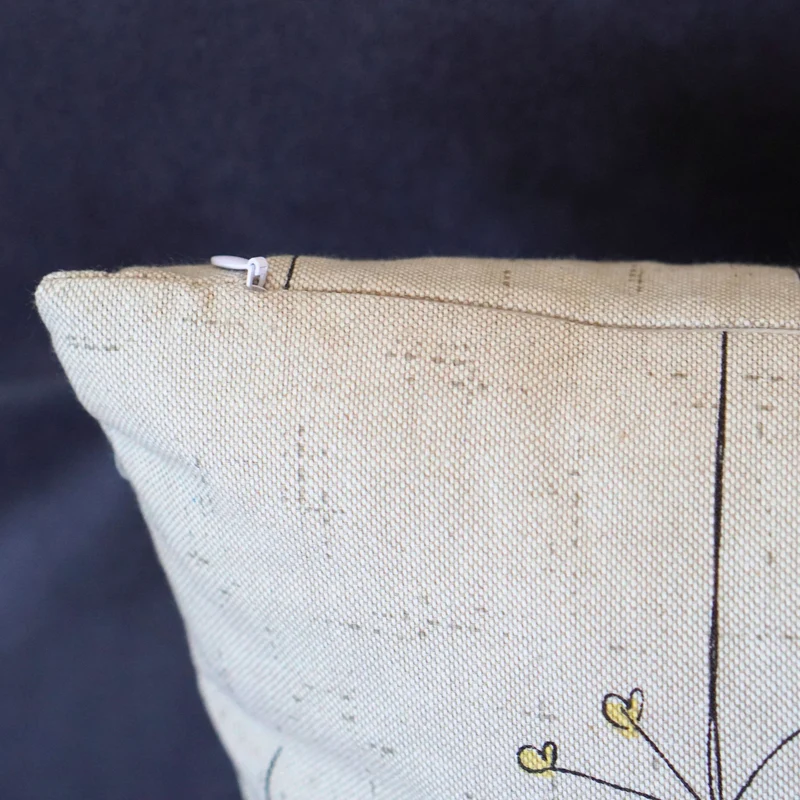 Blumen Kissenhülle, Sofakissen Bezug - Ein Blumenfeld für das Sofa
