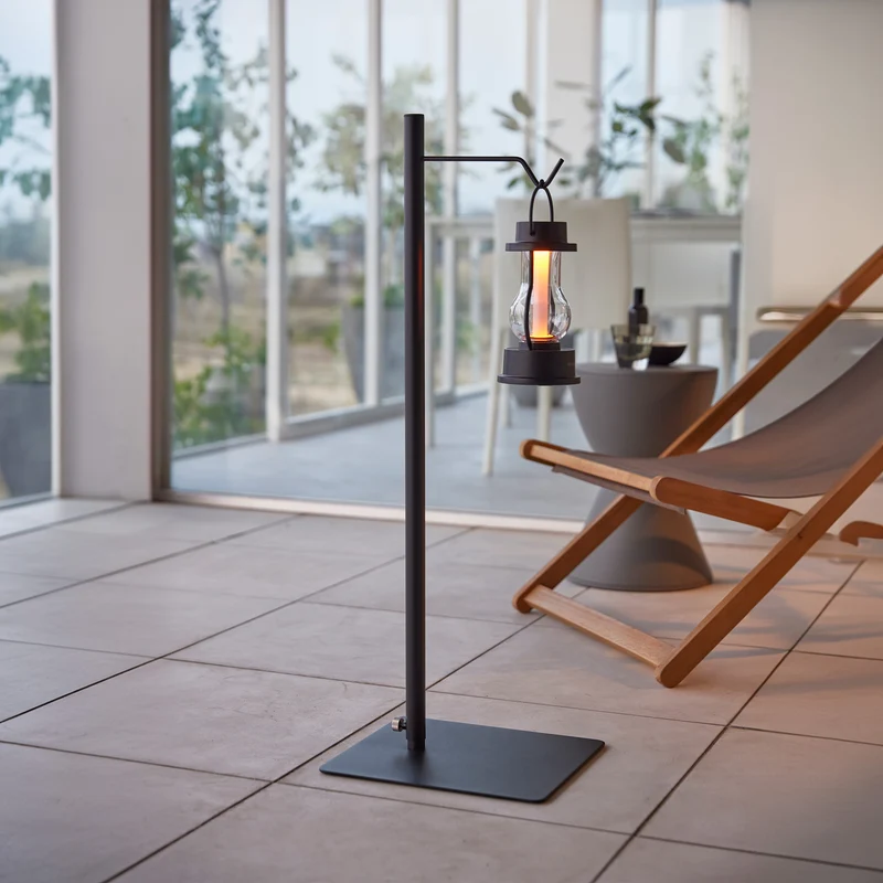 Adjustable Lantern Stand