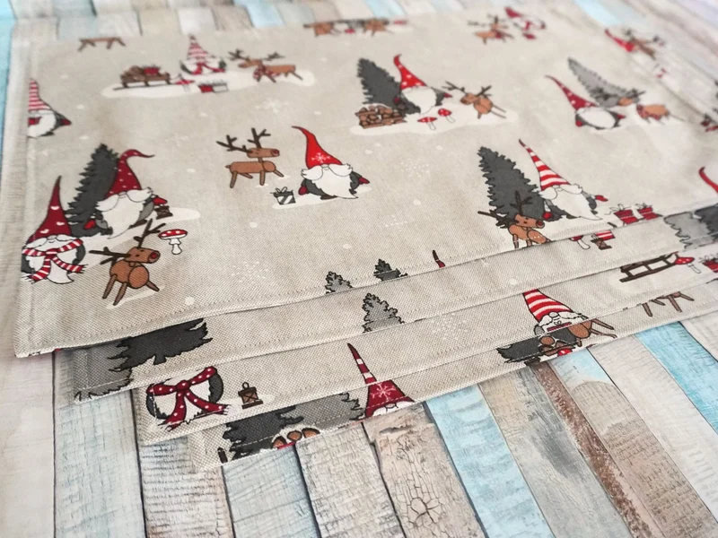 Platzset, Tischset, Unterlage mit Wichtel für Weihnachten und Advent
