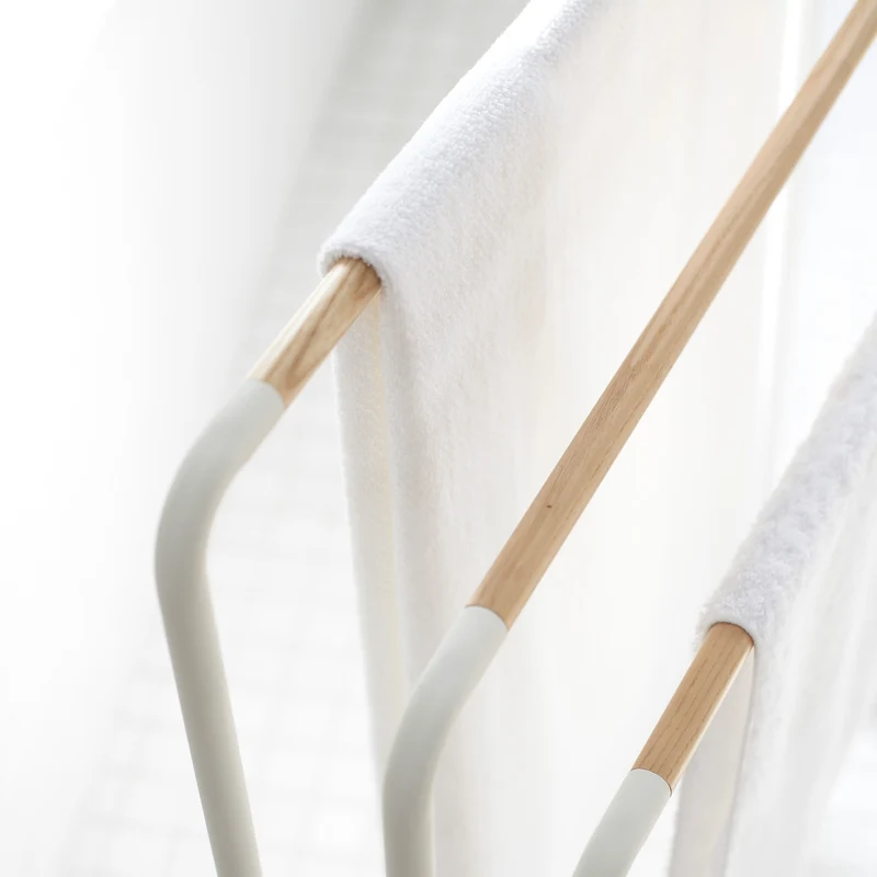 Bath Towel Hanger