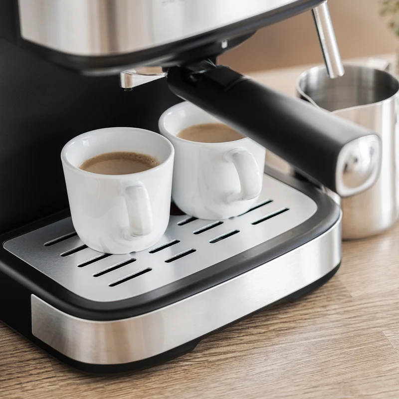 Siebträgermaschine 1,5L, 15 bar, mit Milchschäumer