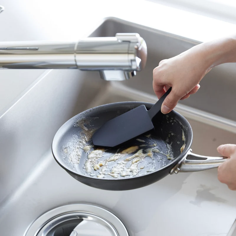 Magnetic Silicone Sponge with Handle