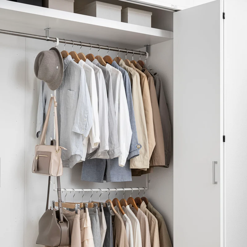 2-Tiered Extendable Closet Rack