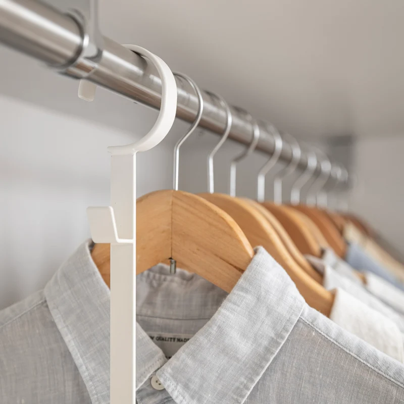 2-Tiered Extendable Closet Rack
