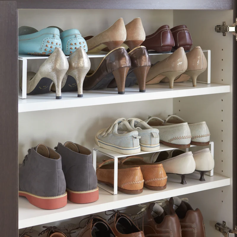 Extendable Shoe Rack with Solid Surface