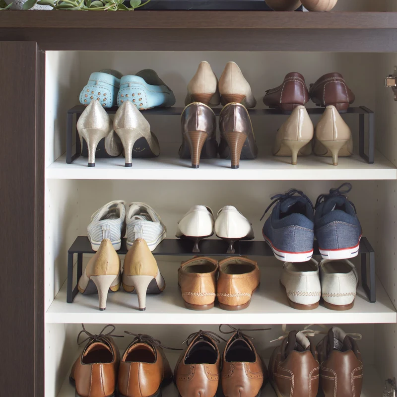 Extendable Shoe Rack with Solid Surface