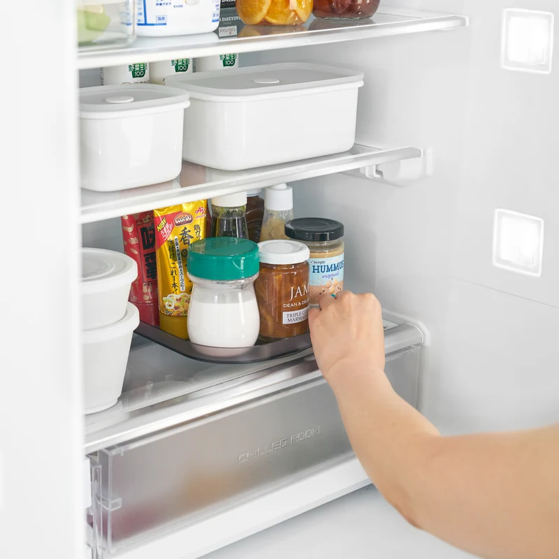 Slim Rotating Storage Tray