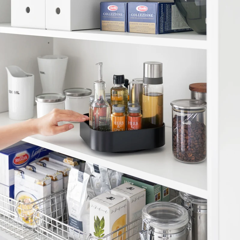 Rotating Storage Tray