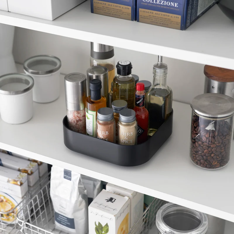 Rotating Storage Tray