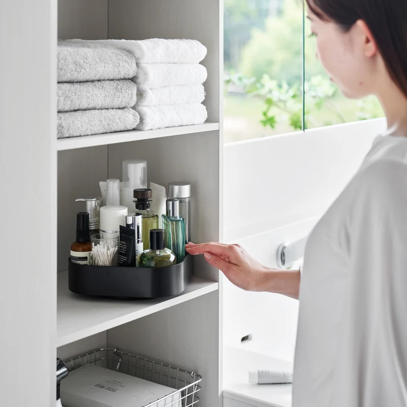 Rotating Storage Tray