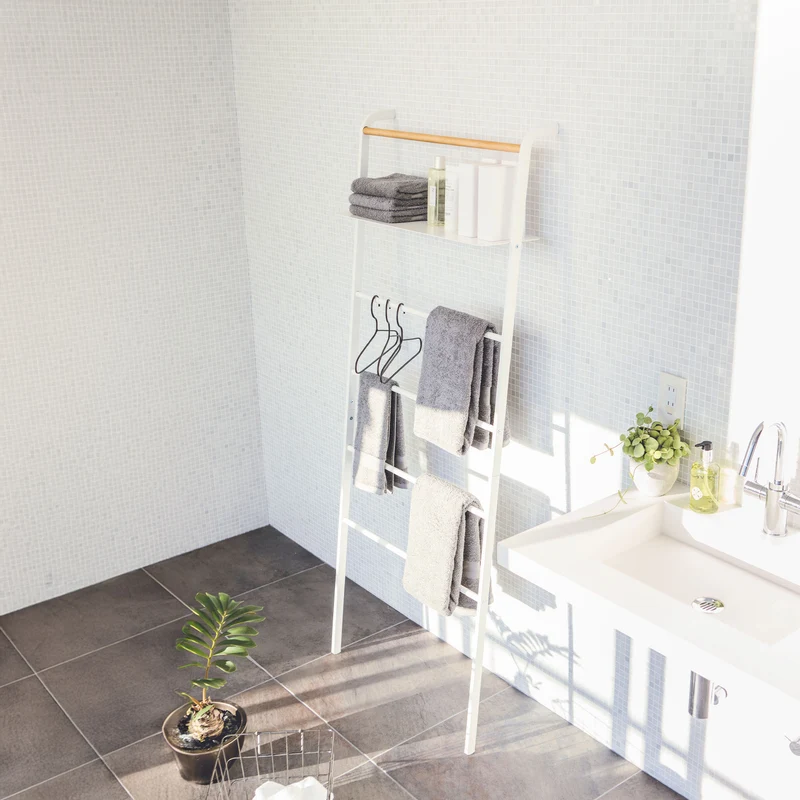 Leaning Ladder with Shelf
