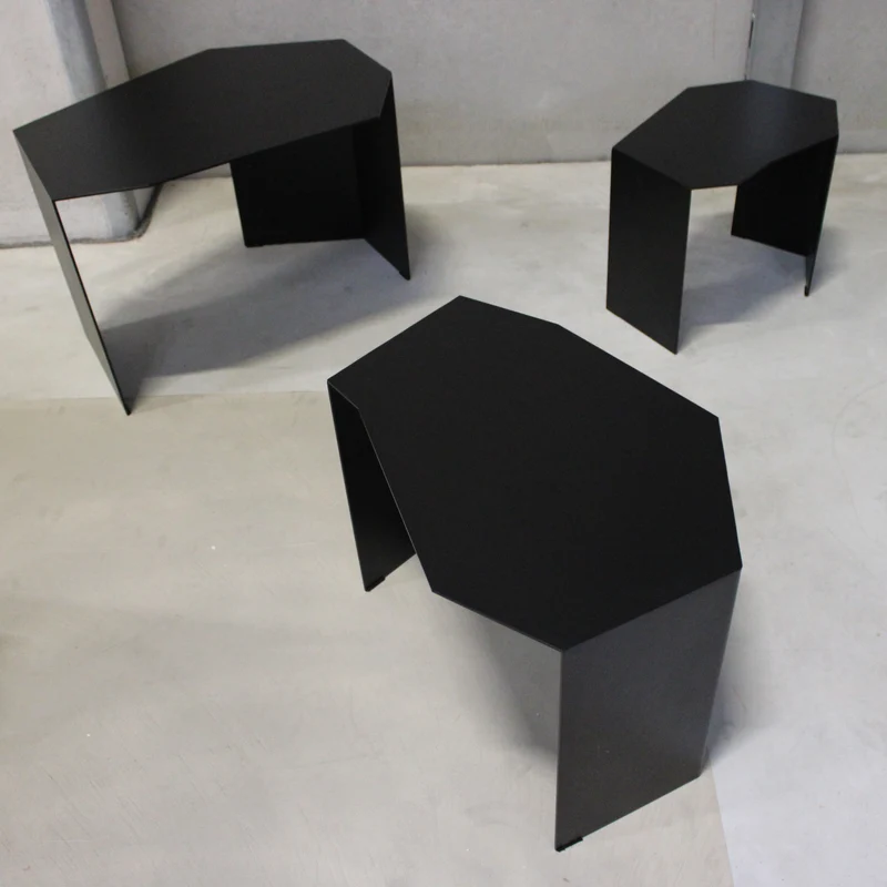 B-Ware Ferm Living Satztisch Set Beistelltisch Shard Cluster schwarz 3er Set Tisch