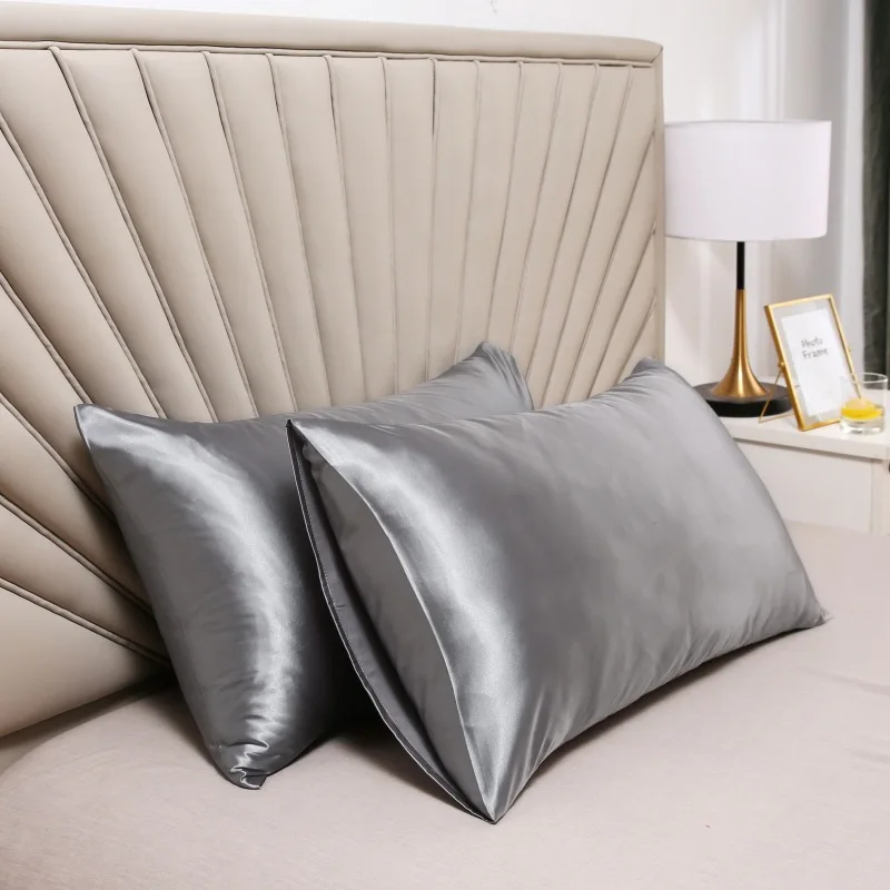 Taie d'Oreiller Effet Soie - Luxe & Confort