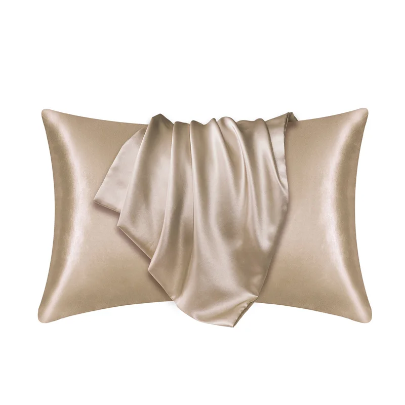 Taie d'Oreiller Effet Soie - Luxe & Confort