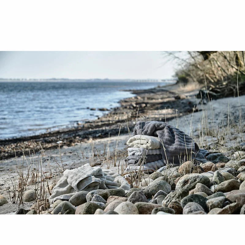 Zone Denmark Badehandtuch Inu Sand, 100% Baumwolle, Natur, 70 x 140 cm, 29546