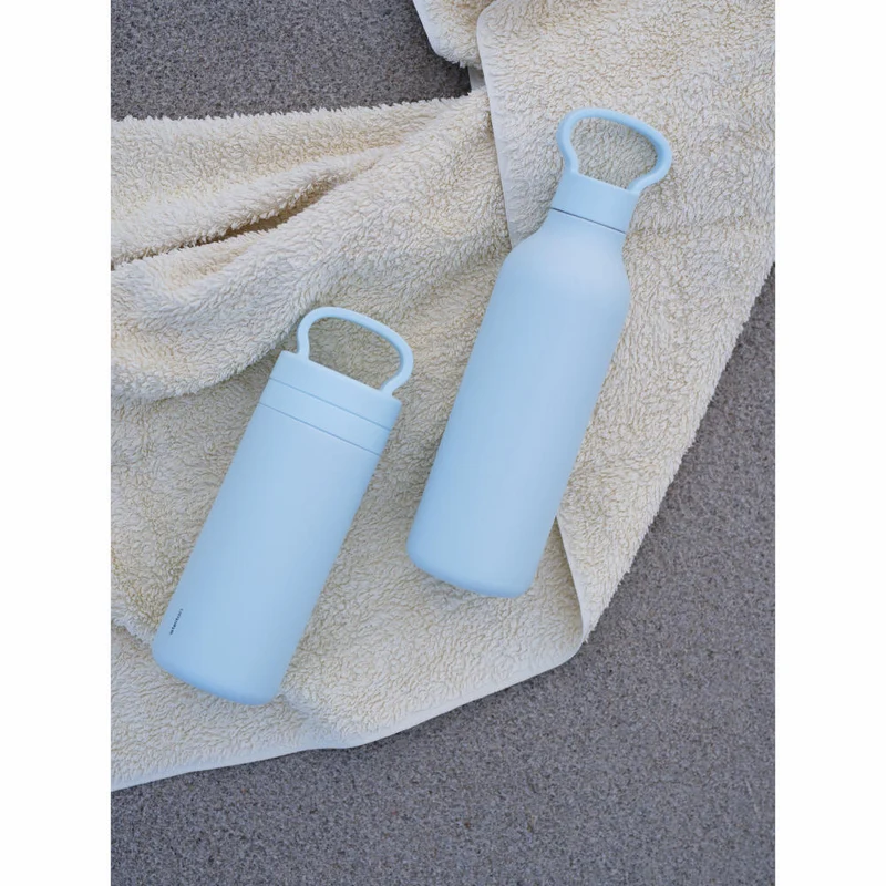 Stelton Isolierflasche Tabi, Edelstahl, Kunststoff, Silikon, Soft Ice Blue, 550 ml, 372-1