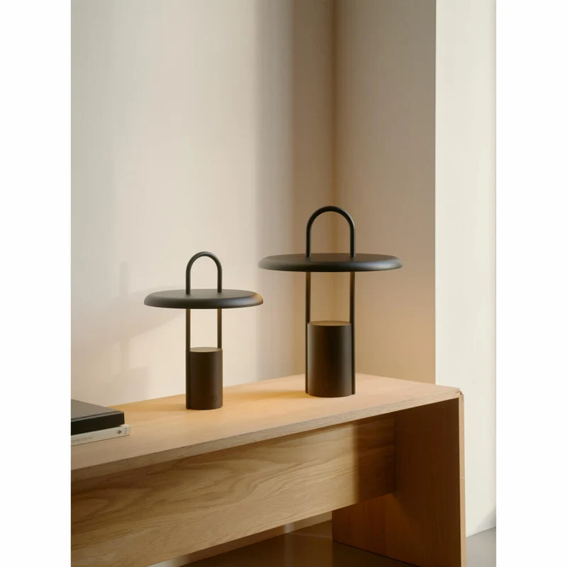 Stelton portable Tischleuchte Pier, Eisen, ABS-Kunststoff, Black, 33.5 cm, 616