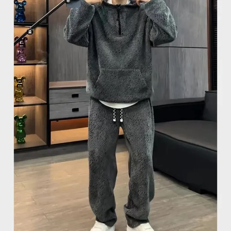 Icone™ UrbanWear: Modischer Urban Hoodie Und Lockere Hose Set