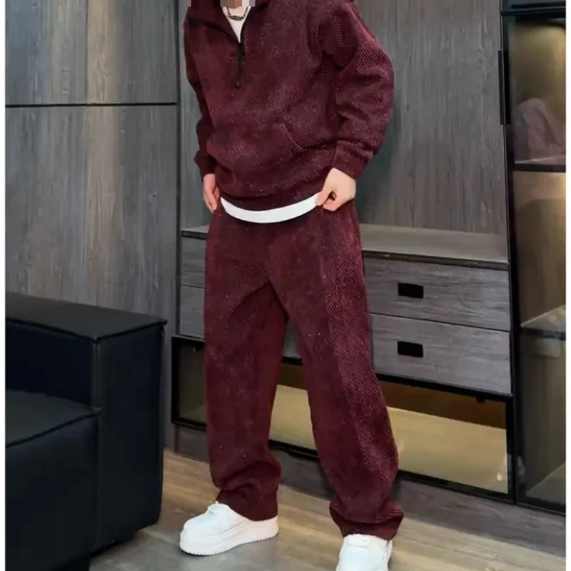Icone™ UrbanWear: Modischer Urban Hoodie Und Lockere Hose Set