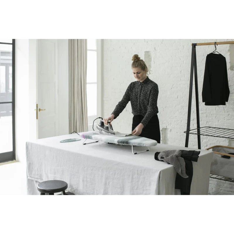 Brabantia Bügelbrett Größe S, 101,6 x 31 cm, kompakt, in Sekunden klappbar