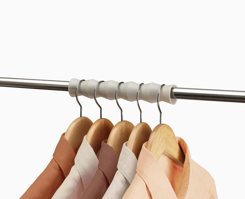 Orderly™ 2er-Pack Kleiderstangen-Abstandshalter-Set, ecru
