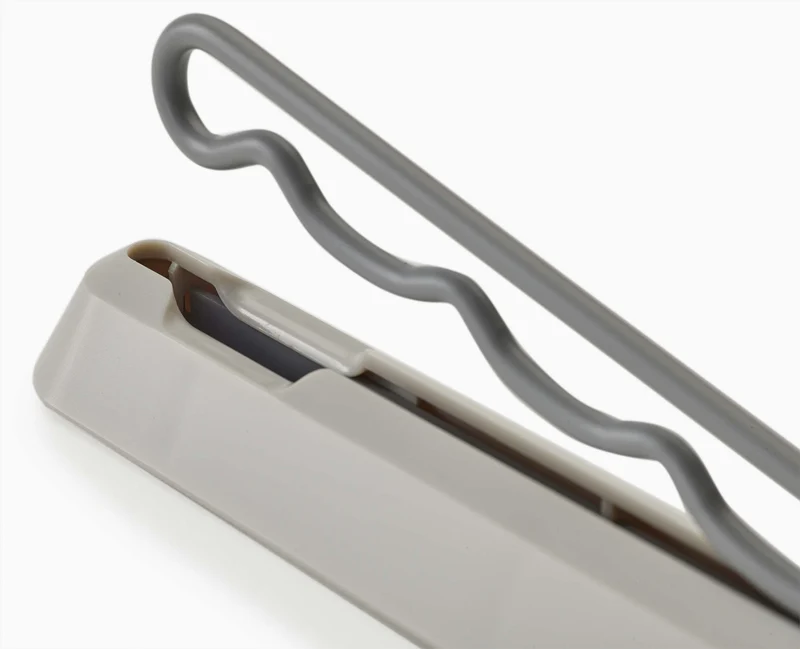Orderly™ einklappbare Kleiderstange, ecru