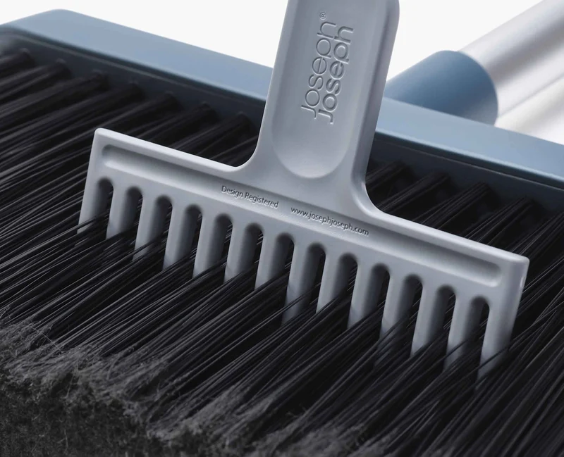 CleanStore Wandmontierter Besen