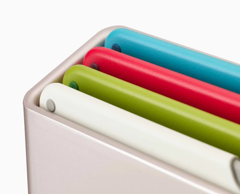 Folio™ Icon 4-teiliges farbcodiertes Schneidebrett-Set mit Kochmesser