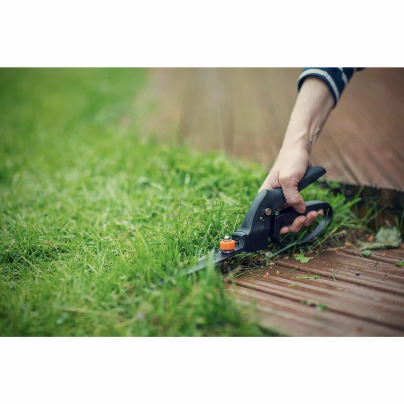 Fiskars Rasenkantenschere SmartFit GS40, Rasenschere, Kunststoff, Stahl, Schwarz, Orange, 1023632