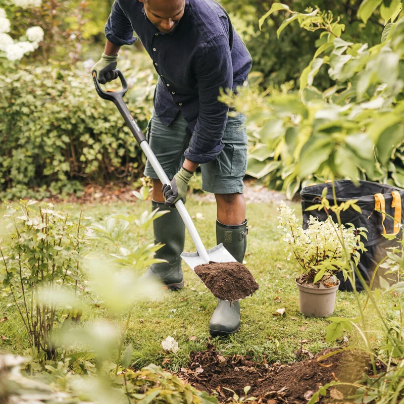 Fiskars Teleskop-Spaten Xact rund, Schaufel, Borstahl, Stahl, Kunststoff, Schwarz, Orange, 130 cm, 1066733