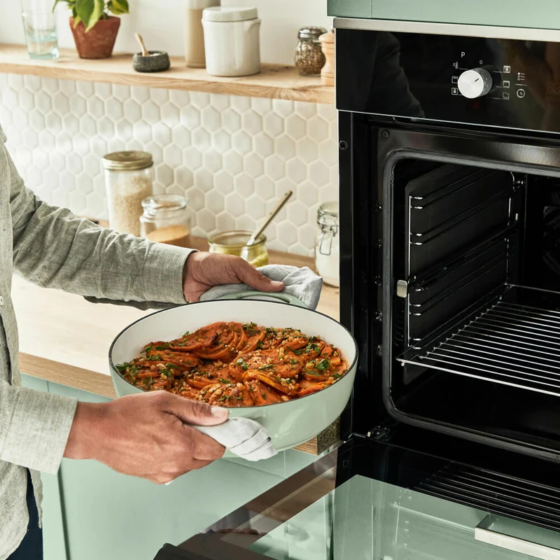 Tefal Lov Servierpfanne, Schmorpfanne, Sauteuse, Induktionsgeeignet, Gusseisen, Hellgrün, Ø 28 cm, E25872